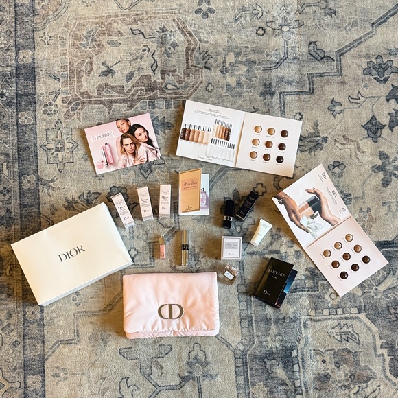 Dior Bubble Pink Pouch & Beauty Set NEW